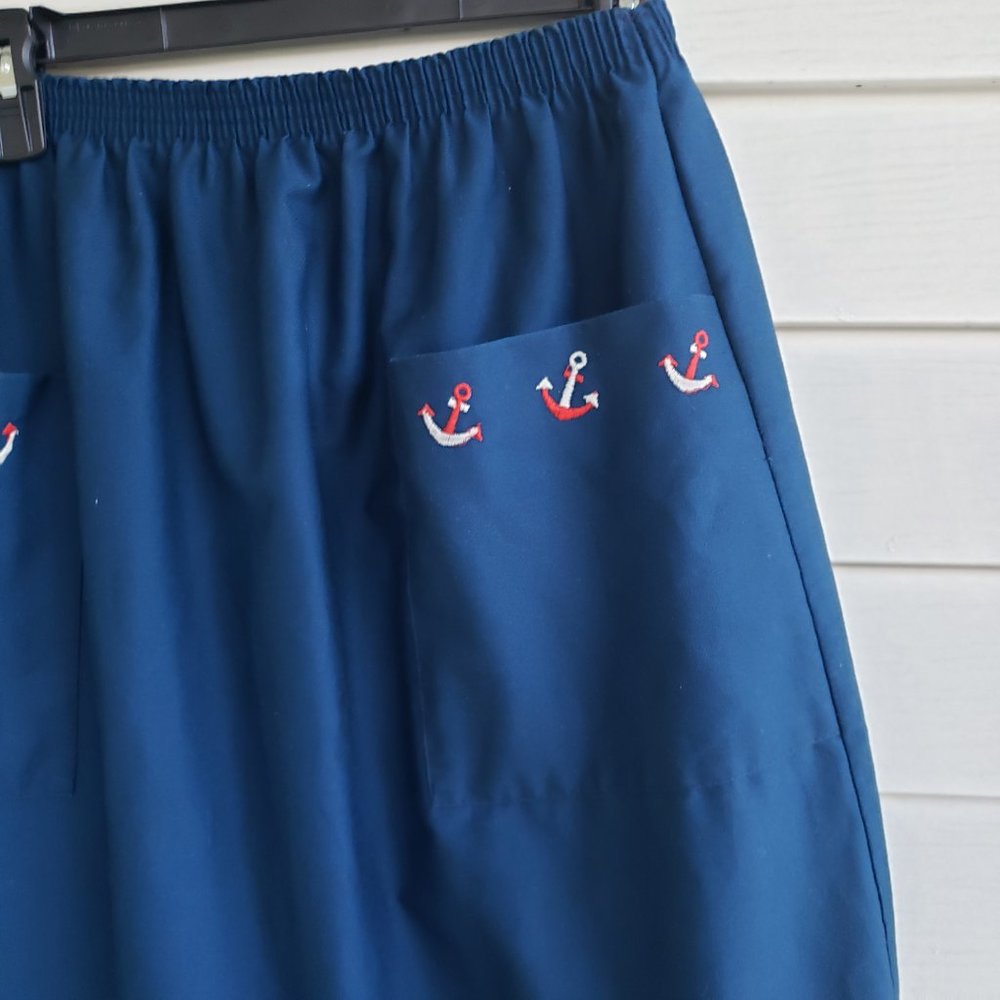 Vintage 70s/early 80s nautical theme skirt with embroidered anchors - Picture 4 of 6